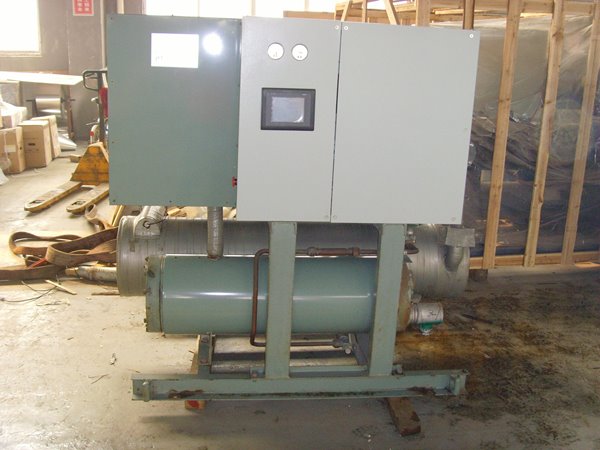 南丰镇酒店中央空调不停机清洗方法介绍